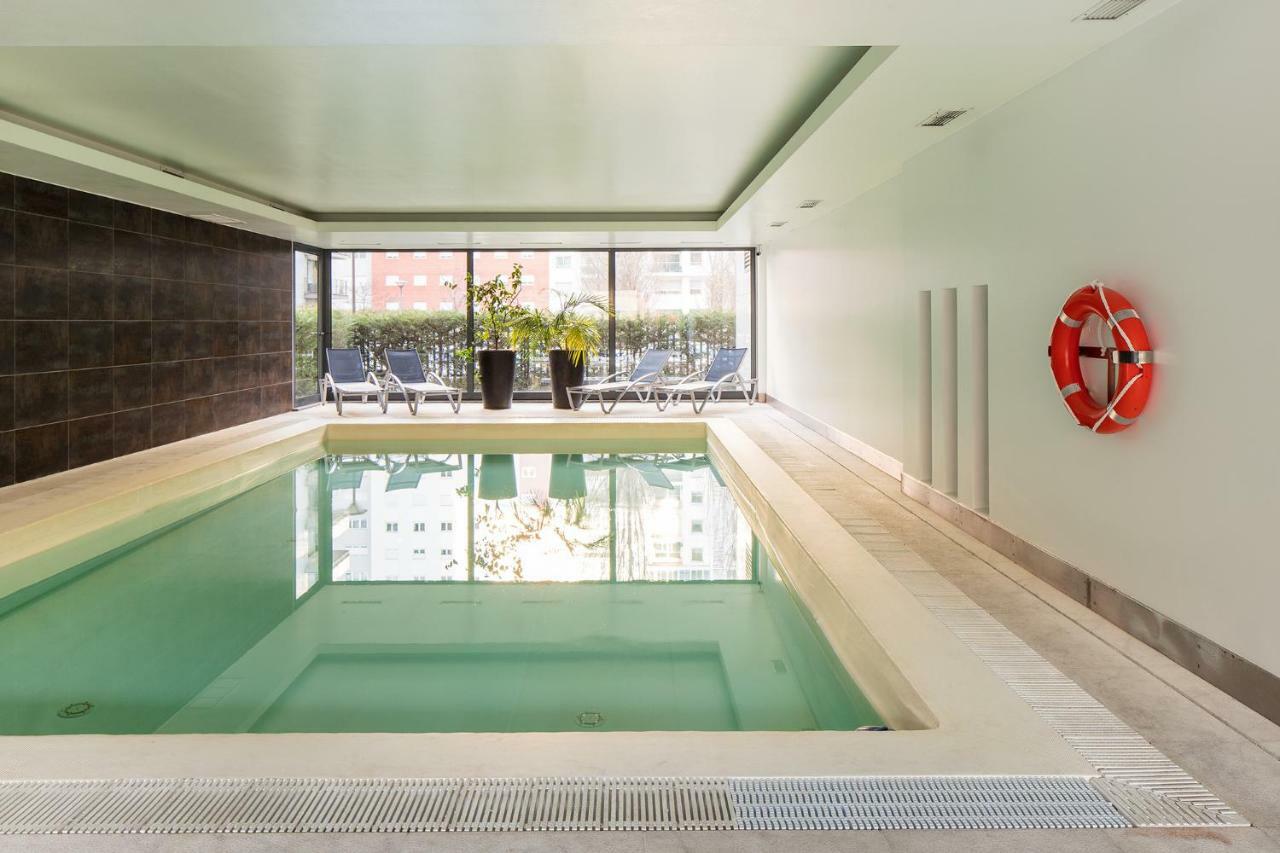 Skyscraper Riverview Lisbon With Indoor Pool Экстерьер фото